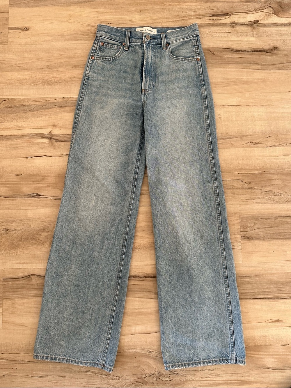 Denim forum 90s super hi rise wide leg jean